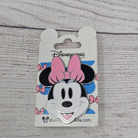 NEW! Disneyland Paris Minnie Mouse Hello Dots Pin - Picture 1 of 2